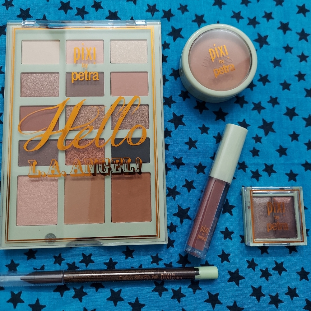 PIXI BY PETRA MAKEUP LOT